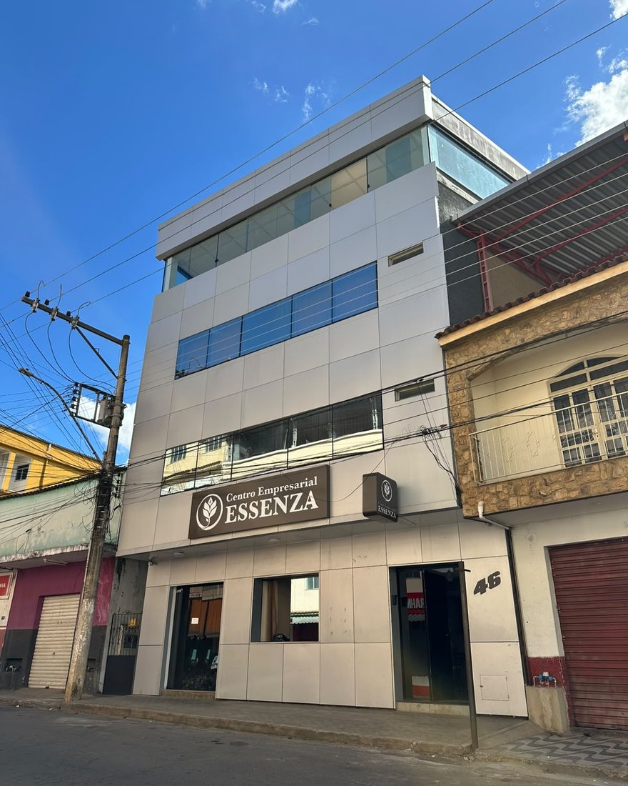 Fachada do Centro Empresarial Essenza